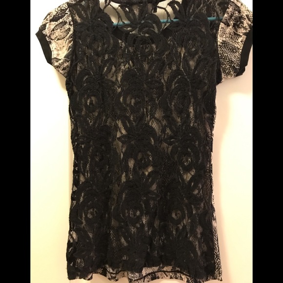 Blouse - Picture 2 of 3